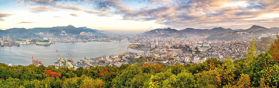 日本九州长崎市中心天线城市风景建筑学旅行日落地标全景天际景观日出建筑图片