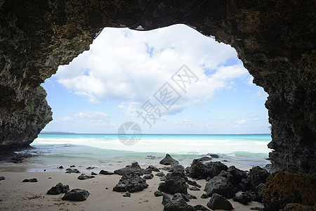 太阳山海滩洞穴乐趣旅游晴天天堂支撑岛屿假期蓝色旅行图片