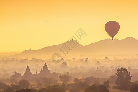 缅甸的巴甘市景色建筑学景观日落天际建筑风景遗产城市旅行地标图片