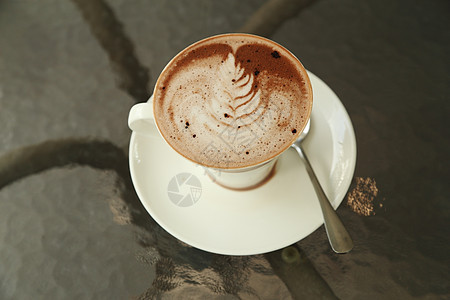 热巧克力杯咖啡店艺术食物泡沫桌子拿铁勺子早餐飞碟杯子图片