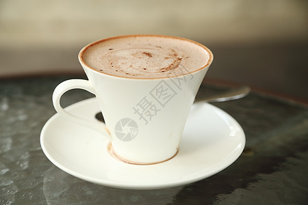 热巧克力杯泡沫可可牛奶早餐奶油杯子美食勺子食物咖啡图片