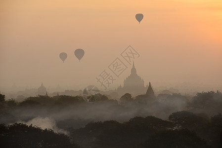 气球以 bagan 装在气球中建筑学宗教文化寺庙遗产佛塔宝塔地标空气神社图片