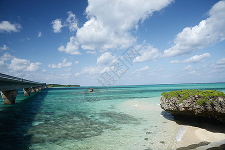 宫岛海海滩假期热带晴天蓝色天空绿色海洋白色图片