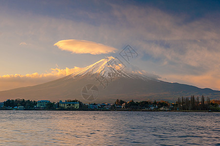 川口湖富士山日出火山季节场景地标城市反射公吨风景丘陵日落图片