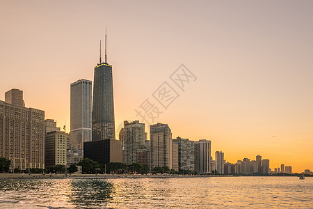 芝加哥市中心天际之景街道游客日落天空摩天大楼建筑城市建筑学天文地标图片