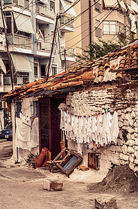 Durres 阿尔巴尼亚  2019年7月2日 Durres市中心的旧房屋住房城市破坏建筑建筑学乡村旅游地震窗户旅行图片