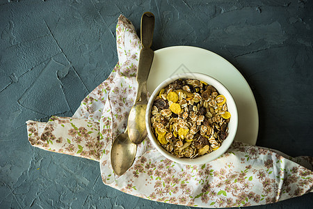 健康早餐理念水泥银器食物乡村盘子桌子水果燕麦环境橙子图片