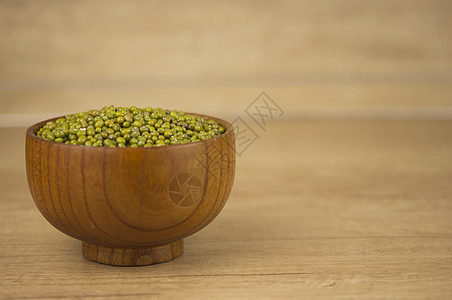 蒙豆 木碗里绿色的月亮球 复制空间 木质背景豆类饮食桌子食物扁豆蔬菜营养粮食植物农业图片