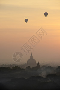 气球以 bagan 装在气球中神社遗产宝塔佛塔建筑学旅游地标宗教旅行空气图片