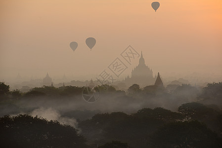 气球以 bagan 装在气球中文化宝塔旅游佛塔建筑学遗产空气地标神社宗教图片