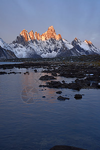 约孔之墓风景苔原公园荒野冒险领土旅行墓碑属地远足图片