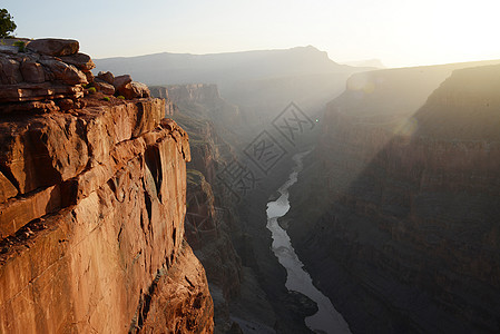 箭头忽略轮缘悬崖国家公园高原荒野风景沙漠砂岩岩石图片
