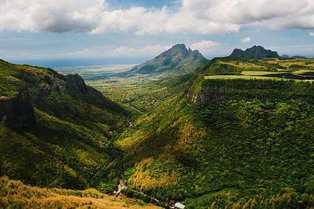 毛里求斯岛峡谷的山景 毛里求斯丛林的绿山公园农业国家岩石全景森林叶子旅行环境地标图片