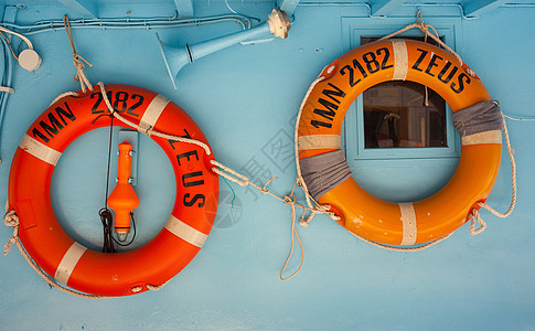 救生艇生活渔船漂浮橡皮蓝色救生衣海上生活戒指安全旅行图片