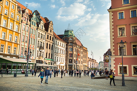 WROLAW 波兰 2019年4月8日 沃洛茨瓦夫老城市场广场的展望 wroclaw是下西里西亚的历史首都建筑学娱乐抛光地标生活图片