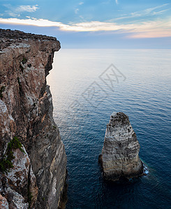 悬崖圣杯 兰佩杜萨天蓝色海岸岩石旅行旅游自然保护区海滩目的地假期海岸线图片