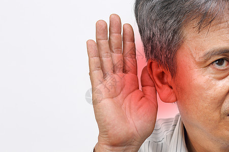 高级男子丧失听力 听力困难压力白色八卦秘密损失耳聋耳痛谣言退休耳朵图片