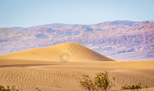 死亡谷国家公园中的梅斯基特平板沙丘风景水平公园国际旅游地点地方沙漠地标山脉图片