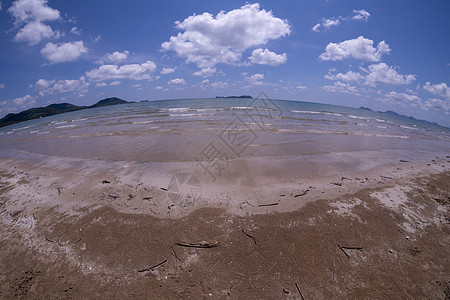 2019年3月 沙伊尔海滩 白云和蓝天飞翔太阳天空海洋支撑旅行蓝色波浪海浪海岸海岸线图片