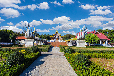 泰国怀赛乔寺游客宗教雕像佛教徒天空宝塔旅行地标雕塑建筑图片