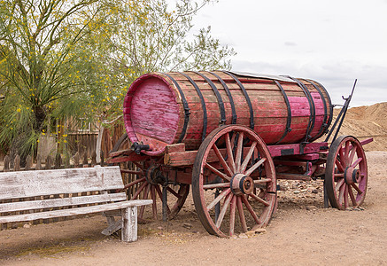 老旧马车国家沙漠旅游公园车辆木头运输历史村庄印花布图片