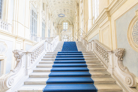 位于意大利都灵的欧洲最美丽的Baroque楼梯 内建豪华大理石 窗户和走廊柱子历史地面博物馆奢华住宅大厅旅行文化纪念碑图片
