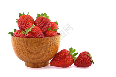 木碗中的新鲜园林草莓花园食物果汁水果浆果季节市场饮食收成甜点图片