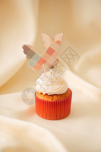 美味甜甜的粉红蛋糕 装饰品甜点桌白色蝴蝶奶油蛋糕装饰婚礼绿色派对蓝色粉色图片