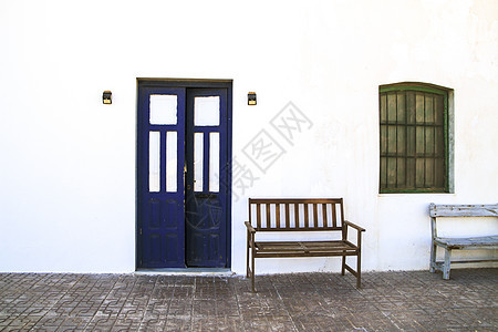 西班牙阿尔梅里亚典型的安达卢西亚白洗脸面建筑学粉饰街道村庄天空长椅旅游乡村建筑房子图片