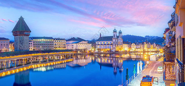 卢塞恩市中心历史悠久的市中心 拥有教堂桥和瑞士卢塞恩湖明信片景观城市建筑学吸引力地标假期游客历史性全景图片