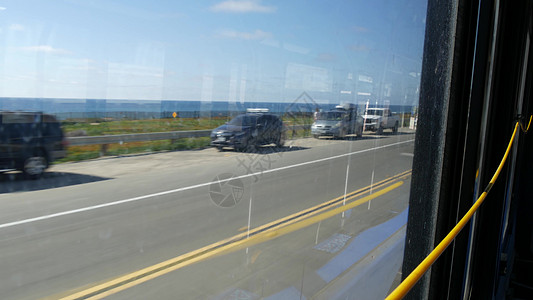 公共汽车窗口 太平洋海岸高速公路 高速公路 101 美国加利福尼亚州 沿夏季海洋或大海的公路旅行晴天气氛绳索城际支撑窗户运输假期图片