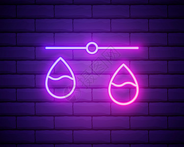 发光的霓虹灯天平图标隔离在砖墙背景上 法院的符号 平衡秤标志 矢量插图图片