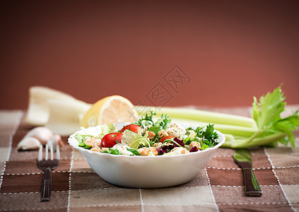 美味的素食素食沙拉饮食胡椒柠檬芹菜美食午餐蔬菜黄油厨房餐厅图片