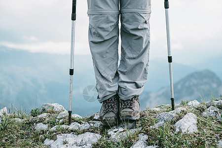 用户外的电杆登山图片