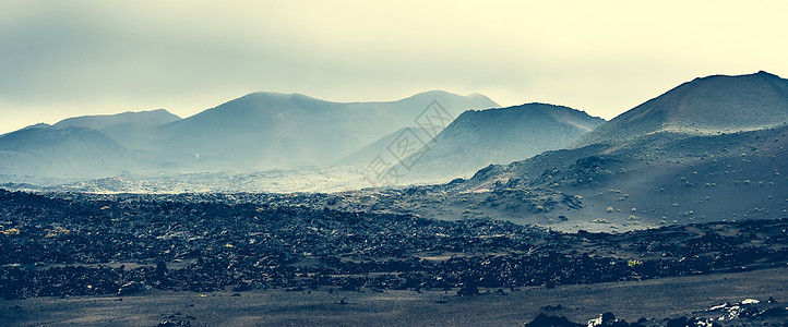 充满火山的美丽的山地风景公园沙漠观光陨石国家地形旅游岩石天空旅行图片