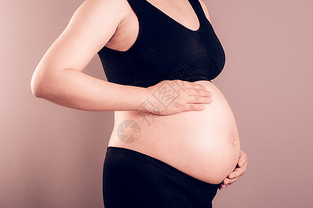 怀孕妇女肚子过滤母性分娩妈妈幸福女士女性生长胎儿成人图片