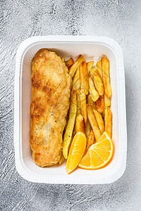 带薯条的鱼和薯片盘 白色背景 顶端视图油炸木头筹码柠檬海鲜鳕鱼乡村盘子午餐英语图片
