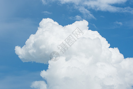 蓝天空和乌云天堂阳光气候风景云景天气蓝色白色空气图片