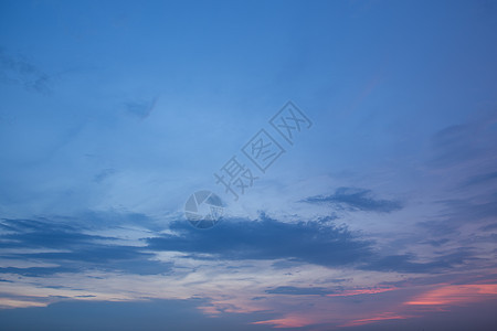 夜里天空和云彩的多彩图片风景天气阳光空气天堂蓝色白色图片