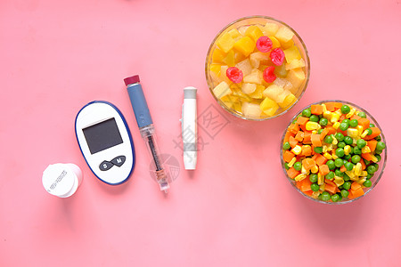 糖尿病测量工具 胰岛素笔和粉红色健康食品控制记事本粉色胰岛素水果疾病沙拉葡萄糖测试电子图片