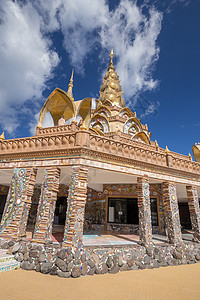 泰国寺Wat Phra的金塔图片