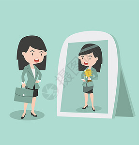 站在镜子前的女商务人士 看着镜子前面的女商务人士图片