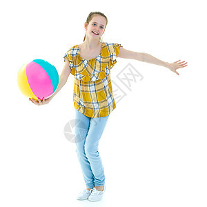 小姑娘在玩球 儿童运动的概念 暑假户外娱乐活动 是孩子的游戏快乐女性闲暇白色喜悦童年乐趣幸福足球女儿图片