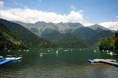 阿布哈兹的Ritsa美丽景色山丘湖池塘地标公园旅游环境全景国家反射荒野蓝色图片