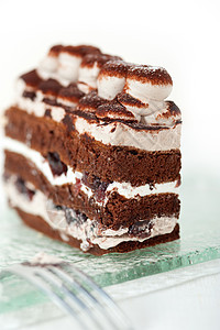 奶奶油甜点蛋糕切片小吃生日装饰漩涡面包棕色奶油食物鞭打糕点图片