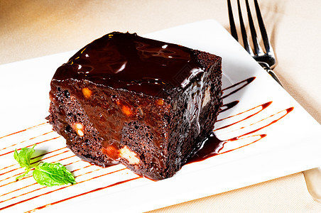 巧克力和胡桃蛋糕食物配料可可小吃蛋糕核桃面包美食馅饼盘子图片