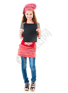小女孩拿着空白的纸纸广告童年快乐金发食谱戏服乐趣手势床单围裙图片