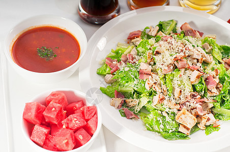 新鲜caesar沙拉食物调味品蔬菜食谱长叶宏观莴苣树叶叶子厨房图片