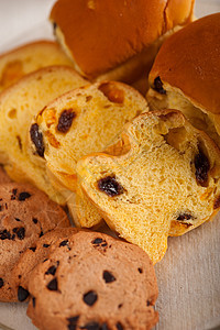 甜食面包和饼干的选择面团午餐小吃蛋糕馅饼早餐小麦桌子营养糕点图片