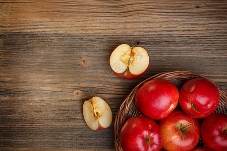 提取红苹果营养木头季节性柳条食物收成桌子饮食红色水果图片